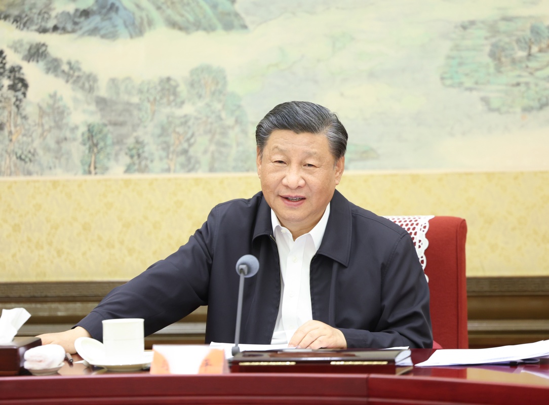 最新中央领导班子成员的自然之旅，心灵与大自然的拥抱
